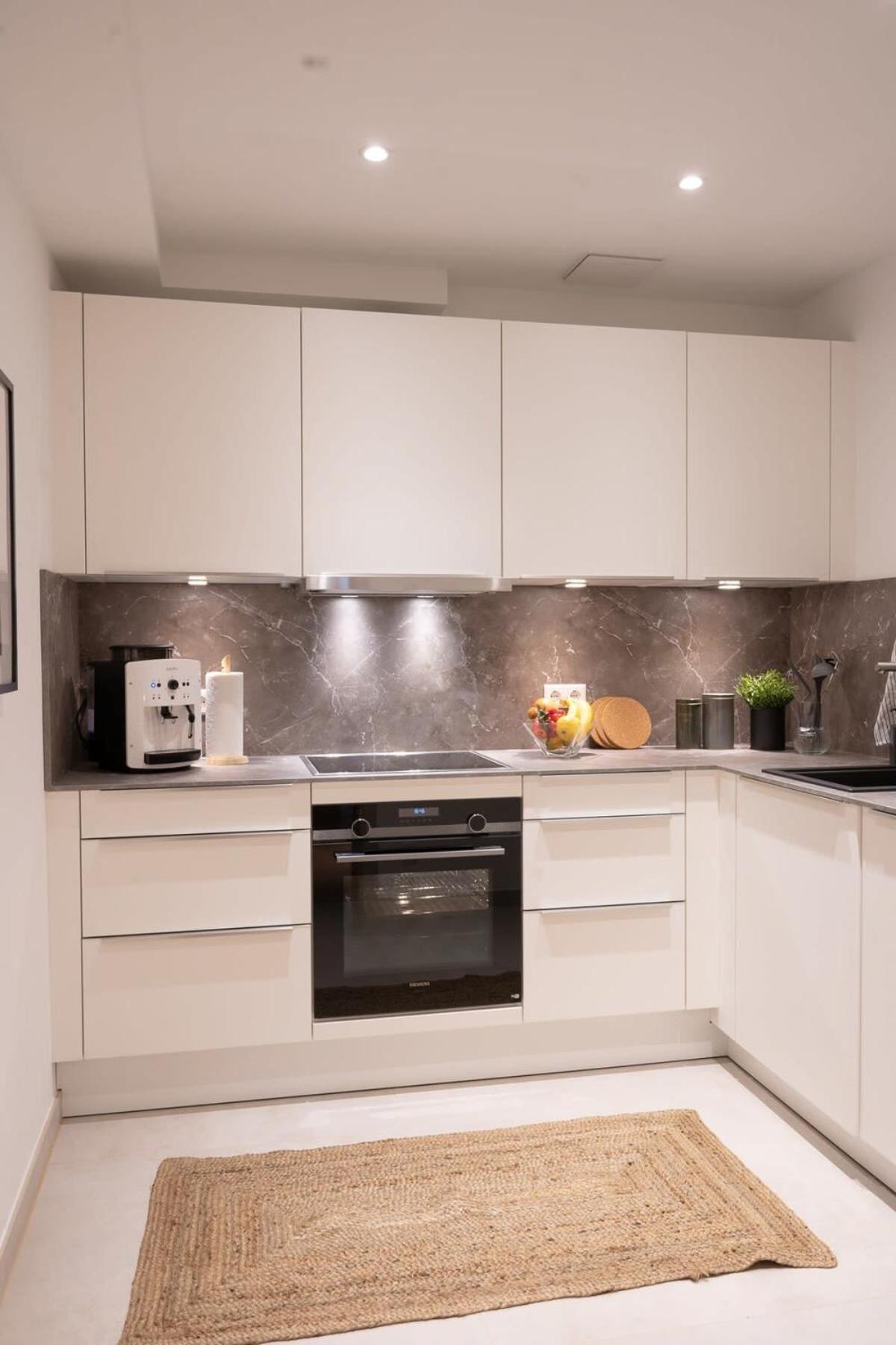 Spacious 3-Bedroom Apartment Near Eilbekpark Hamburg Exterior photo